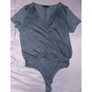 Lulus Surplice Wrap V-Neck Short Sleeve Bodysuit in Moss Green, Medium